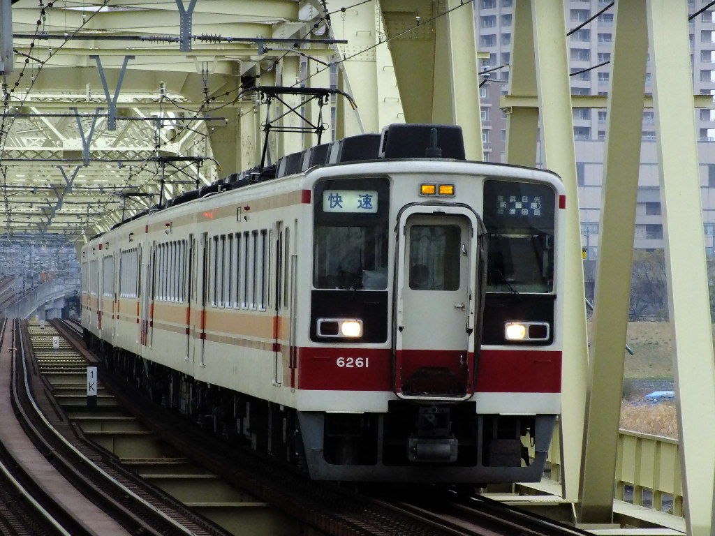03.24 東武8000系リバイバルカラー臨時・8000系・6050系・50050系in小菅 : 大浦保線区