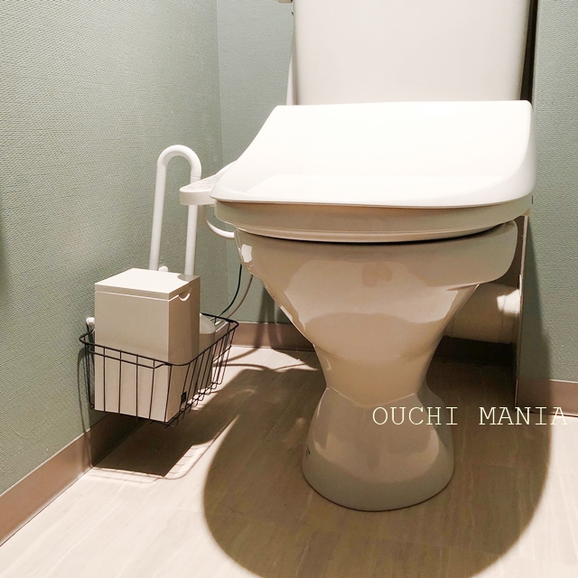 セリアアイテム活用 トイレグッズは浮かせて収納で掃除が楽に おうちマニア Powered By ライブドアブログ