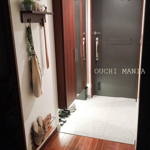 entrance112