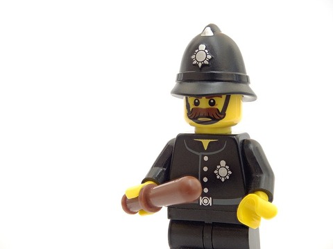police-2129860_640