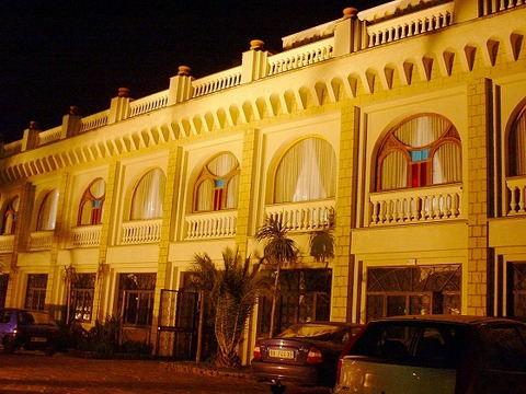 5Club Castello（城)