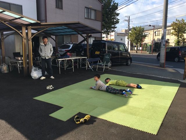 息子の自転車に突っ込んで友達がケガ