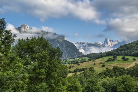 mountains-6972216_1280