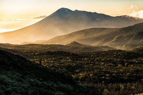 mountains-7489963_1280