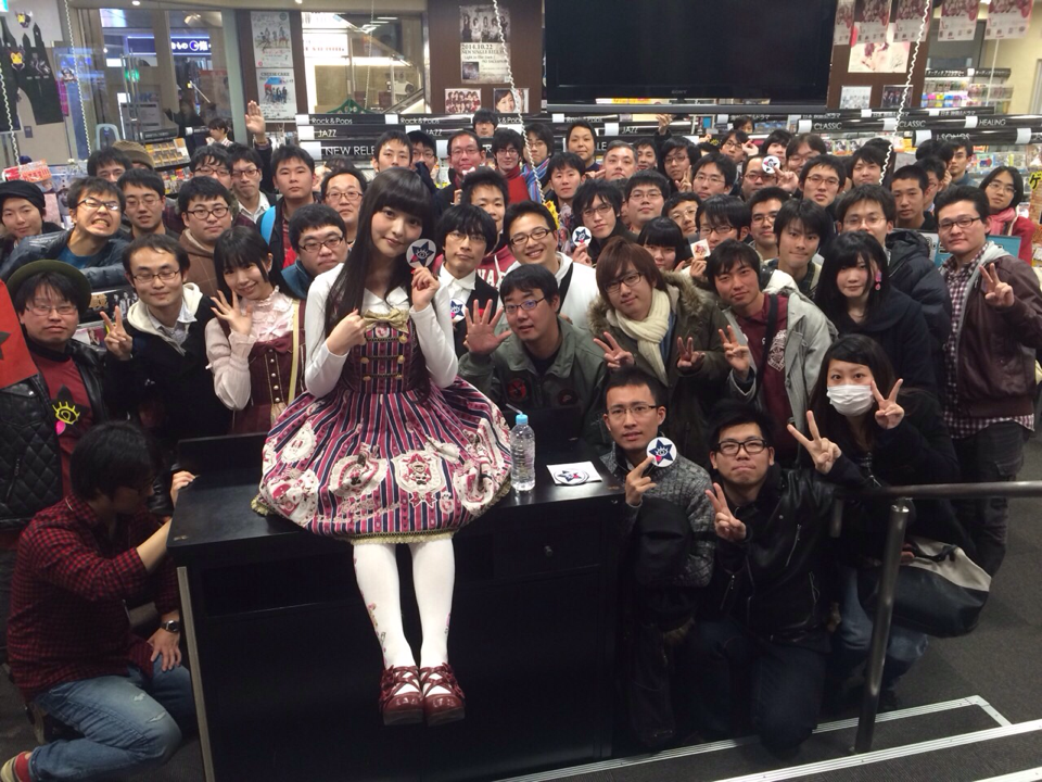 画像 声優の上坂すみれさんのイベントに集まったファンが安定のアレな件 声豚ニュース速報 画像 声優の上坂すみれさんのイベントに集まったファンが安定のアレな件 声豚ニュース速報