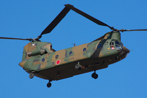 800px-JGSDF_CH-47J_20120108-02