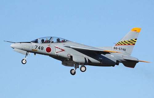 Kawasaki_T-4_Sotai_Shireibu_(cropped)