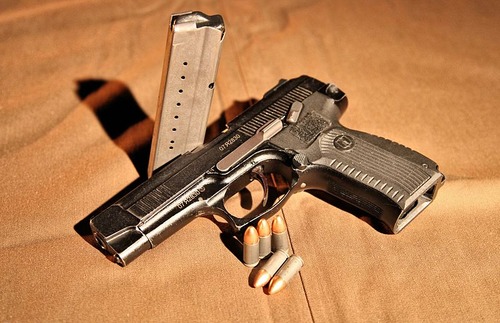 800px-9mm_Yarygin_pistol_PYa