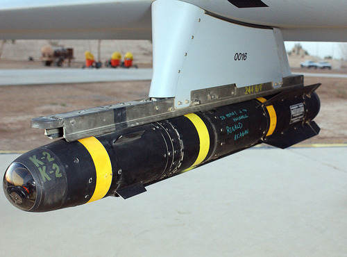 1280px-AGM-114_Hellfire_hung_on_a_Predator_drone