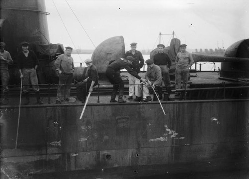 image007