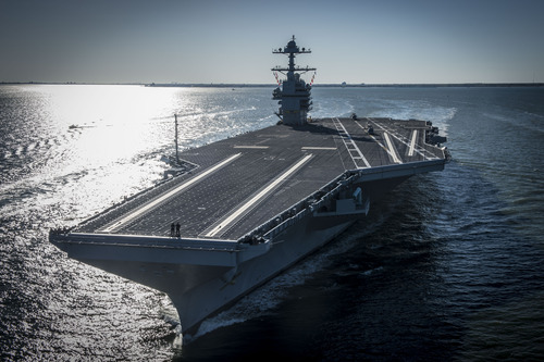 Bow_view_of_USS_Gerald_R._Ford_(CVN-78)