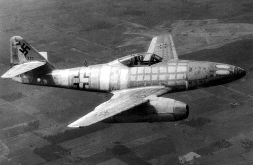 640px-Messerschmitt_Me_262_050606-F-1234P-055