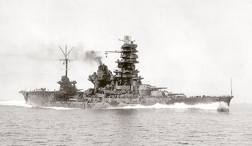 800px-Battleship-carrier_Ise