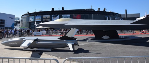 FCAS_NGF_mock-up_at_Paris_Air_Show_2019_(1)