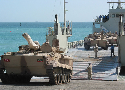 UAE_offloads_a_BMP3_Tank