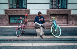 man-2733048_640
