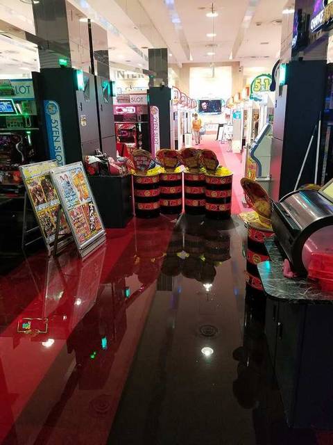 ビックつばめ矢野目店さん雨漏りで店内が水浸しになる パチンコハック パチンコ パチスロ解析攻略まとめサイト