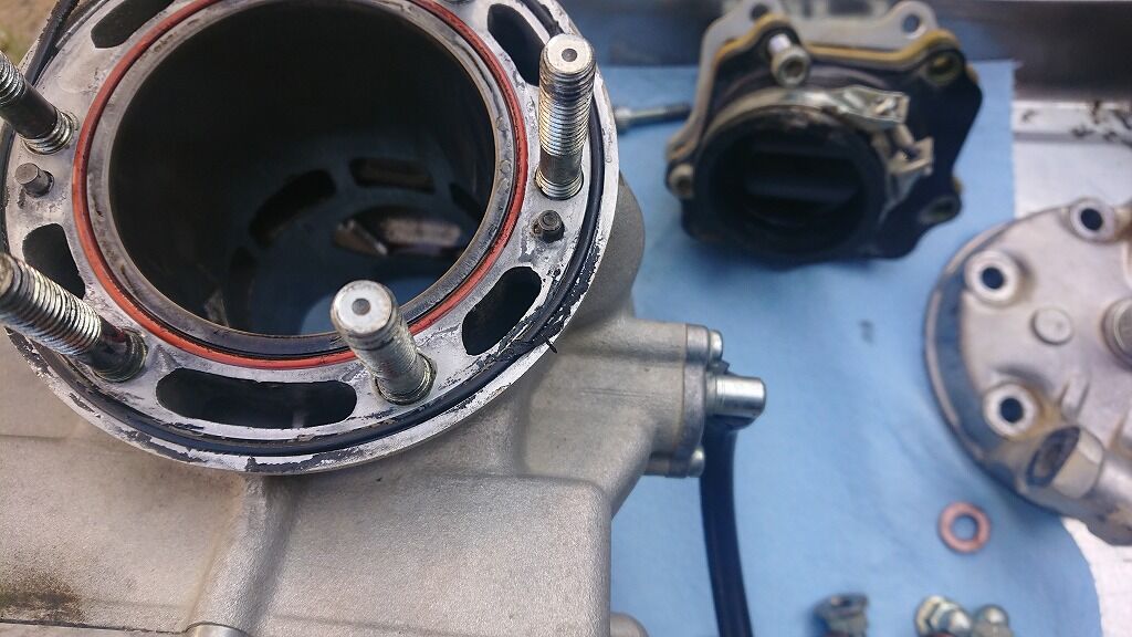Yz250x 腰上oh Ypvs破損発覚 親子でエンデューロ Yz250x 腰上oh Ypvs破損発覚 親子でエンデューロ