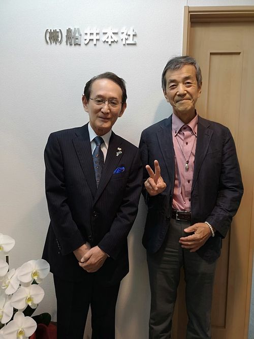 �Ӹ� ���Υ��ߥʡ���