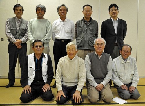 宴会前に集合写真を撮りました