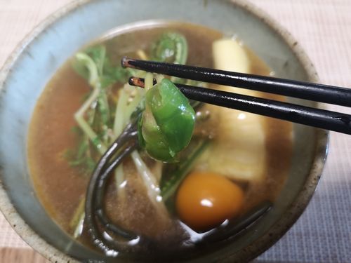 �������