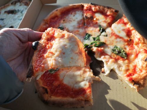 Ǯ���ξƤ����ƥԥ��򿩤٤ޤ���