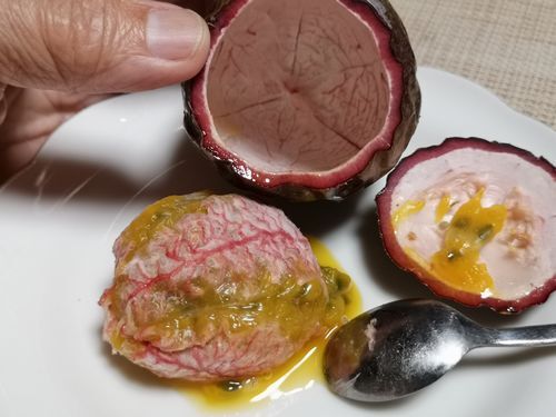 薄皮を剥がして食べる食べ方