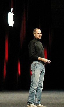 220px-Stevejobs_Macworld2005[1]