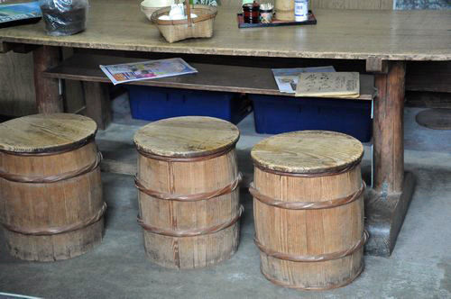 ������̾�Ĥ�Ź��ˤ���ޤ��������ΰػҤǤ�