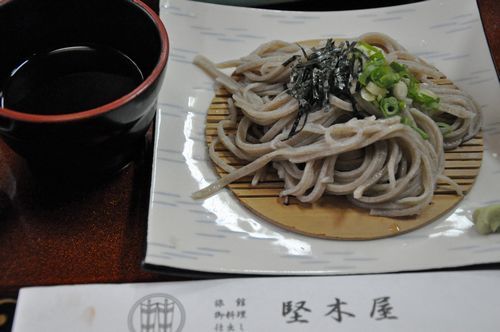 堅木屋さんといえば手打ち蕎麦も美味しいです