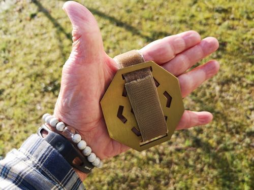 ξ��˥ե�������Ĥ���