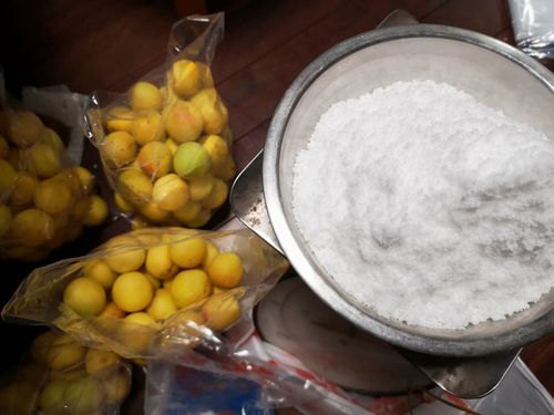 ��ǯ�ϣ�Kg���ߤ��Ҥ��ޤ���