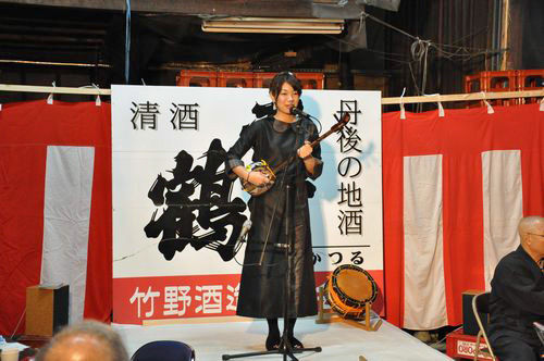 川畑さおりさんの島唄の始まりです