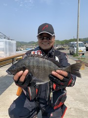 FBB78B47-3FA2-4FB6-8283-C25CFD0EA502