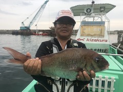 EAF89AE5-E461-4B3F-88A2-EE9686E1B2DF