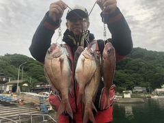 AD47BC72-660A-4BB1-9195-E3D707C90A2F