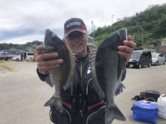 0F075DEC-C80F-4FC9-8254-D24A89D17195