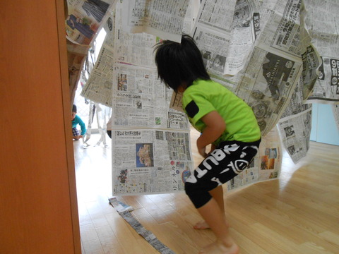 新聞紙の部屋3