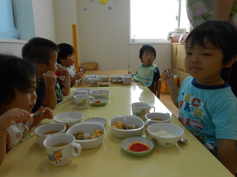 給食3