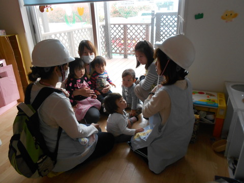 1歳児避難訓練