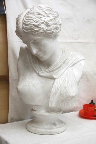 石膏像 ギリシャの少女胸像 デッサン オブジェ レンダリング資料 少女胸像 デッサン用 石膏像 オブジェ - メルカリ