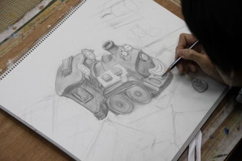 『一見複雑な形も単純な基本形態に』12/3の鉛筆デッサン／基礎コース : 絵画教室 OZ