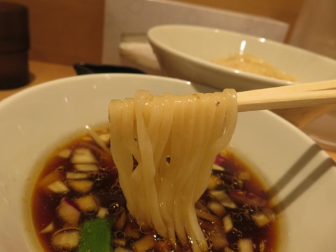 たかばん 麺上げ