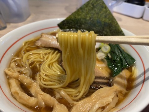 マルキ食堂　麺上げ