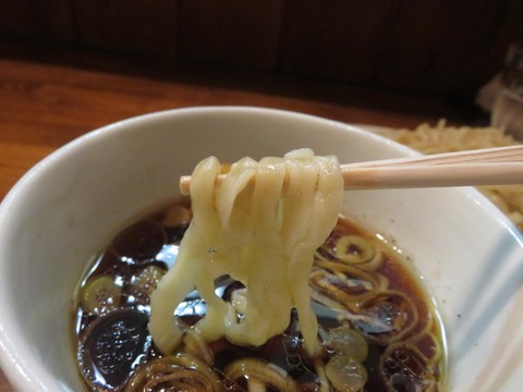 かねかつ 麺上げ