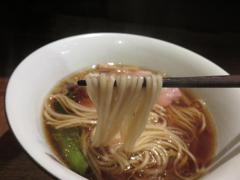 鴇 麺上げ