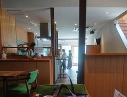 席から入り口