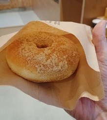 アツアツのドーナツ