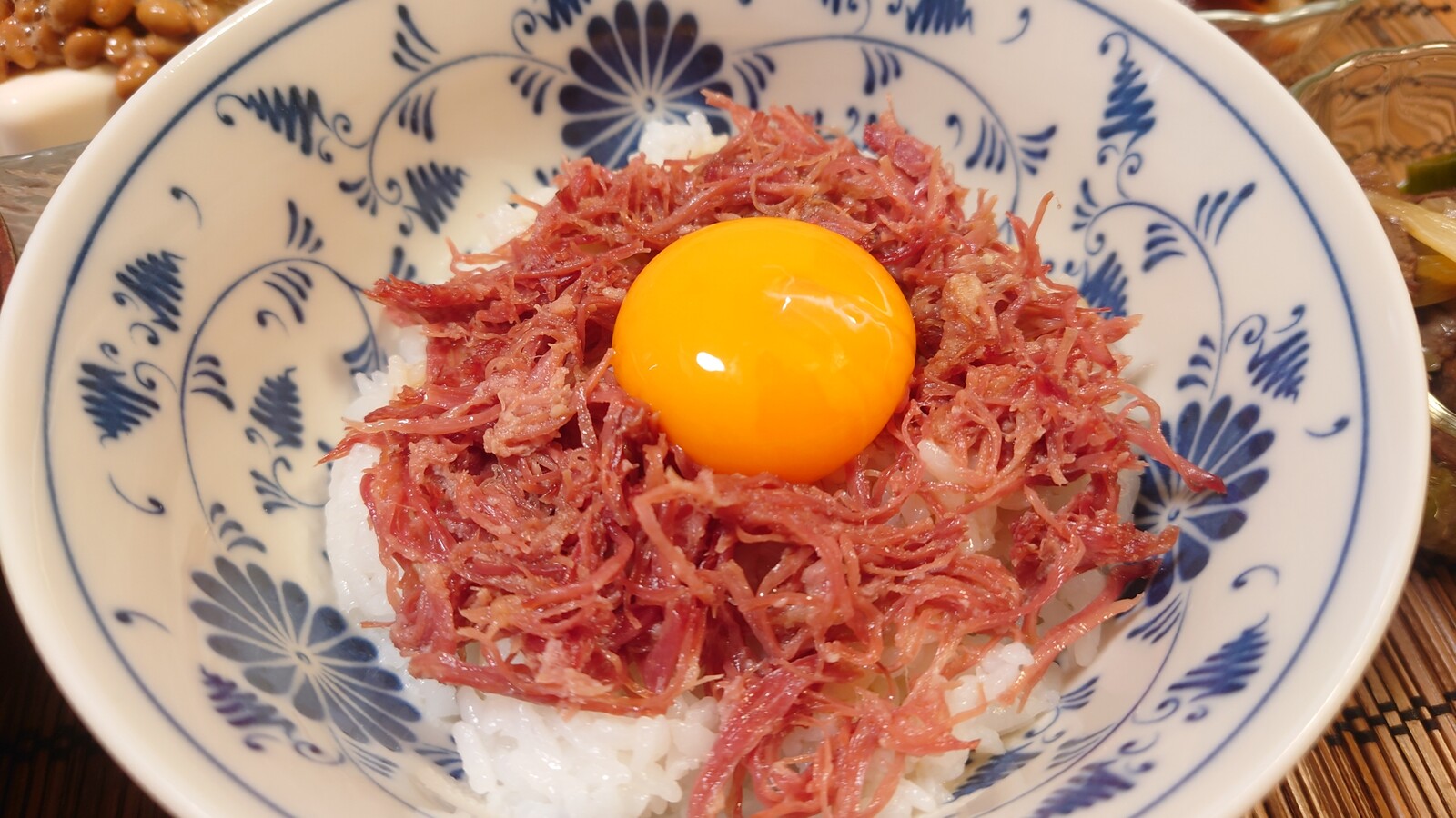 コンビーフ丼 Moe Zine