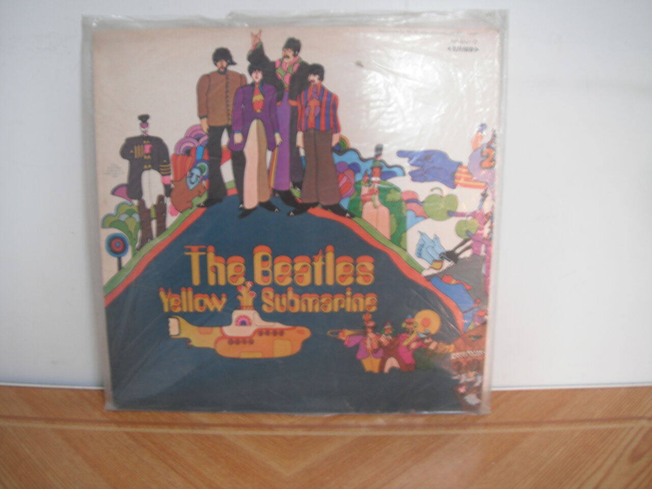 The Beatlesのイエローサブマリンのアルバムはアニメのサントラです 邦楽 洋楽 我が青春の音楽 The Beatlesのイエローサブマリンのアルバムはアニメのサントラです 邦楽 洋楽 我が青春の音楽